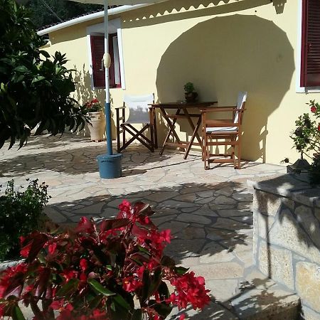 Voula Apartment Gaios Bagian luar foto